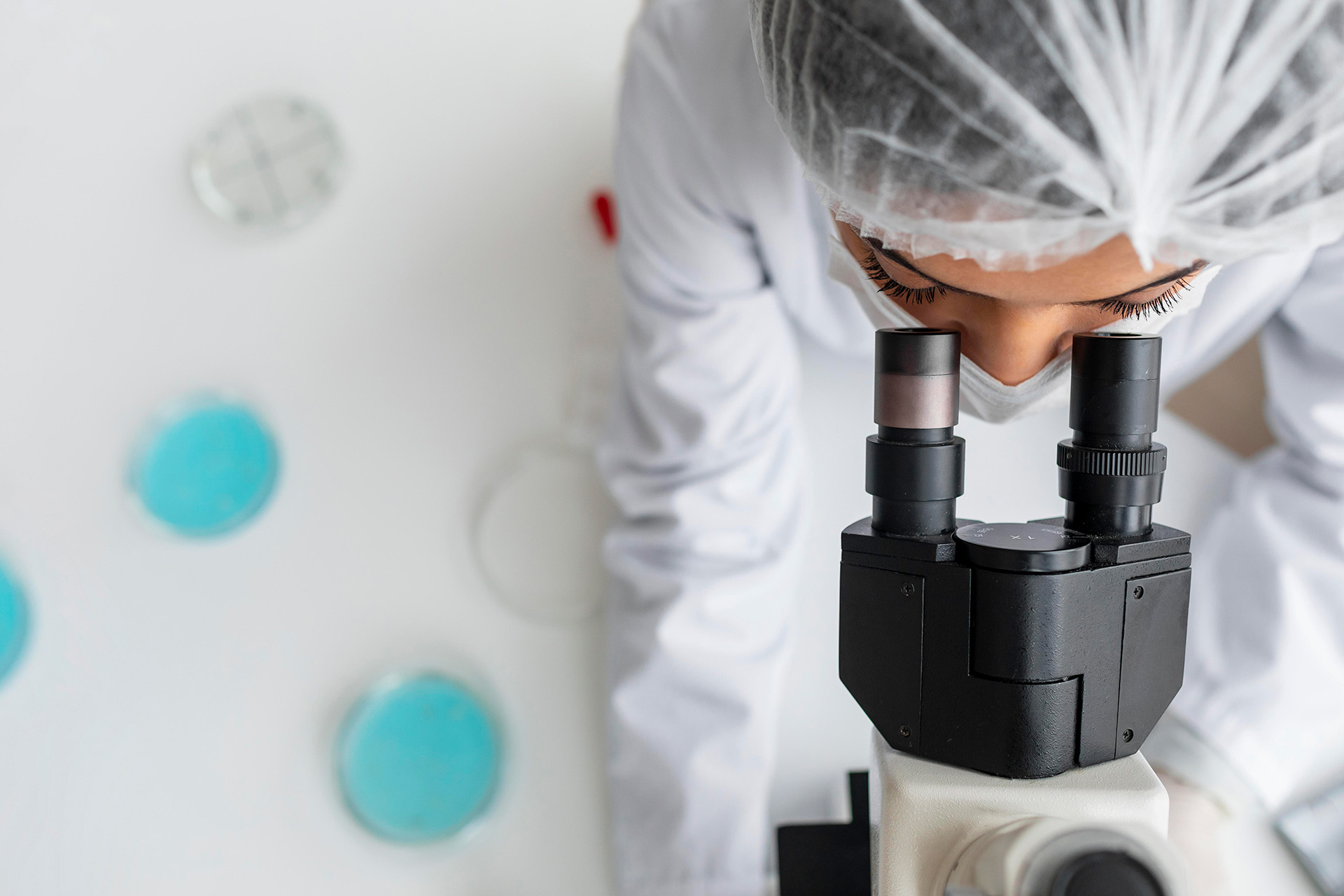 Investigación y desarrollo farmacéutico en Atika Pharma